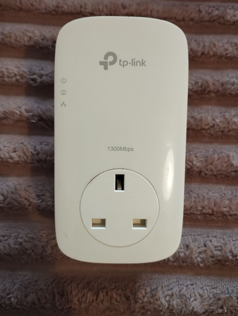 Powerline адаптери TP-Link TL-PA8010P