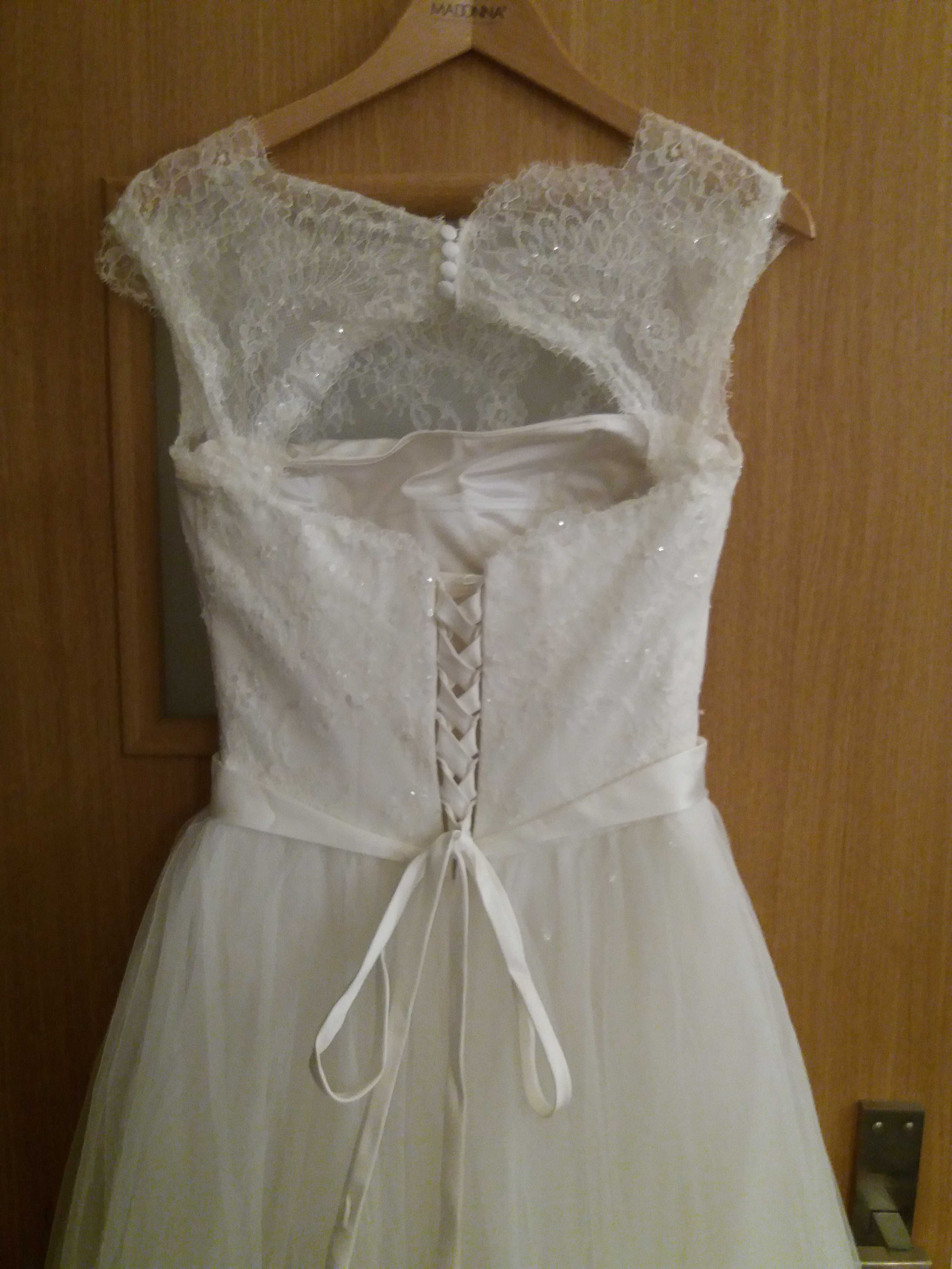 Suknia ślubna śmietankowa biel