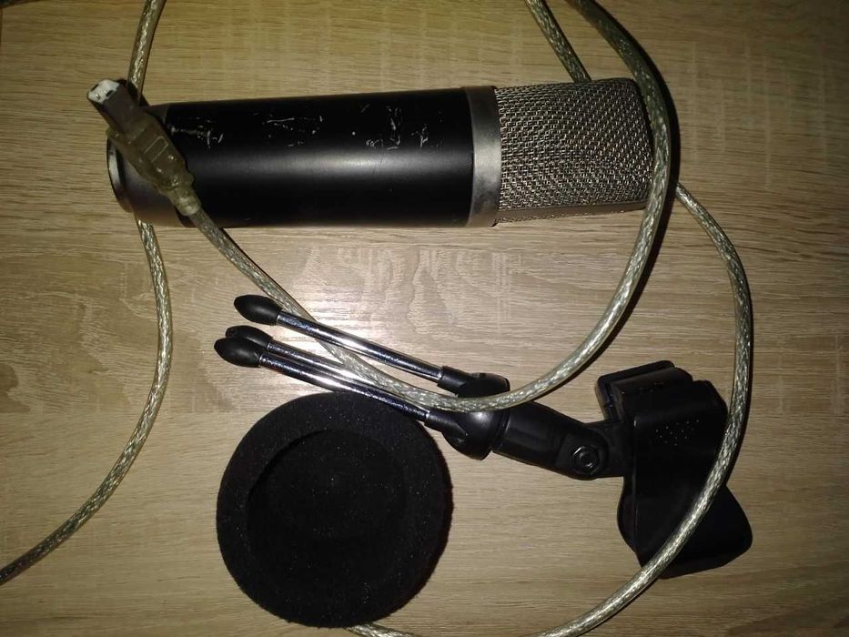 Мікрофон M- Audio Vocal Studio