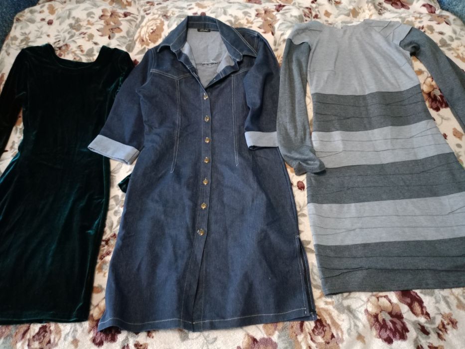 Платья женские 36-38размер