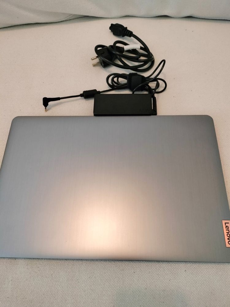 Computador Lenovo IdeaPad 3 15IAU7 (c/garantia)
