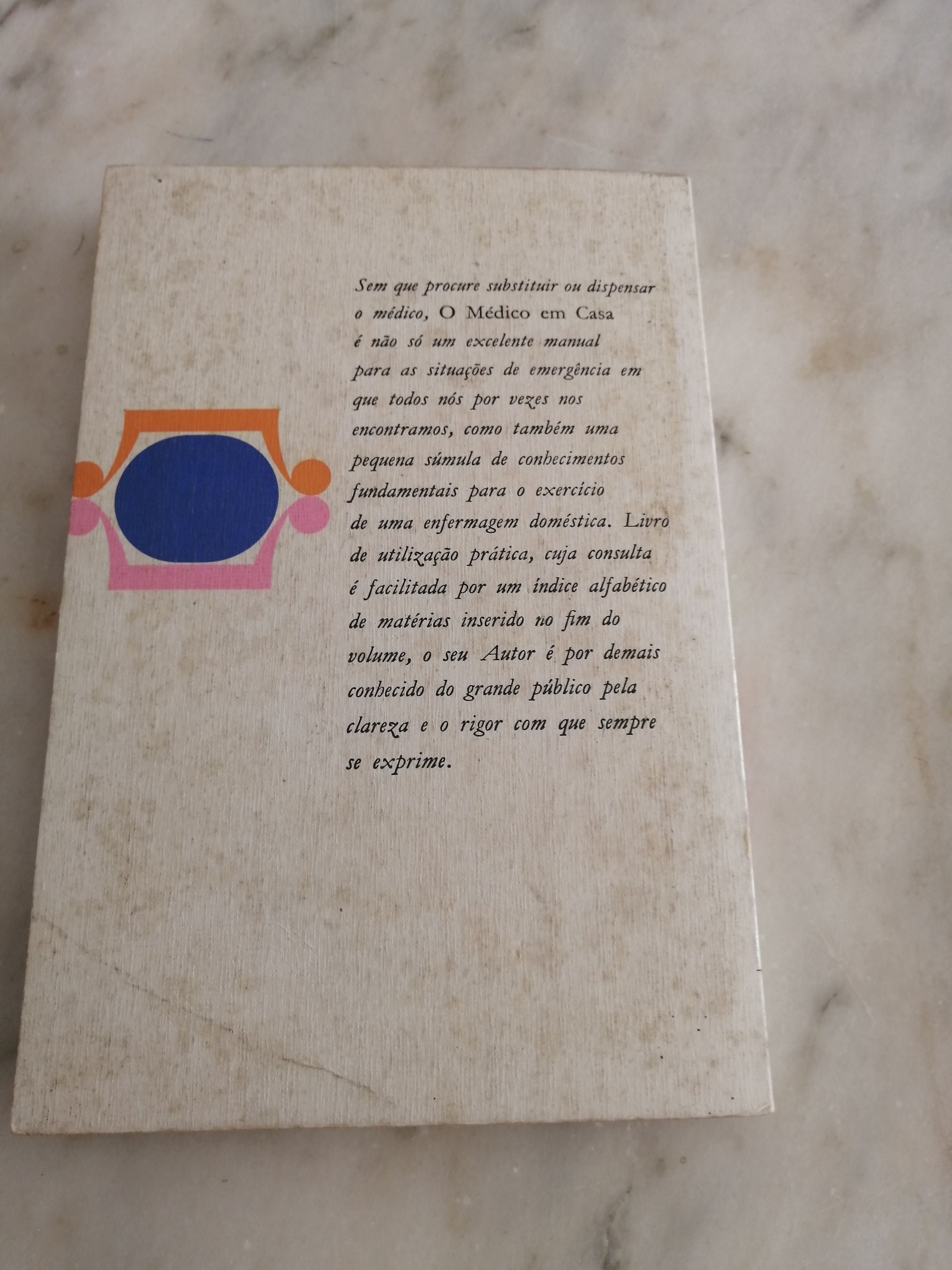 conjunto de 2 livros em bom estado