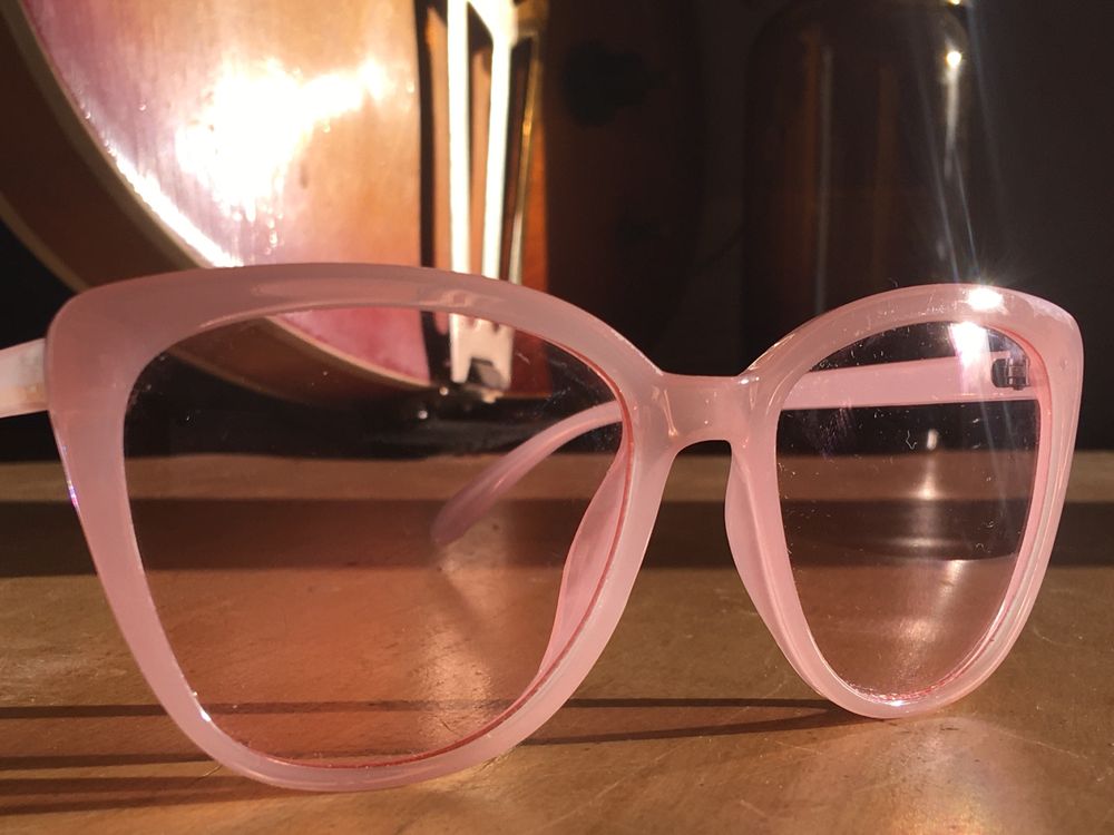 Różowe okulary pozytywne