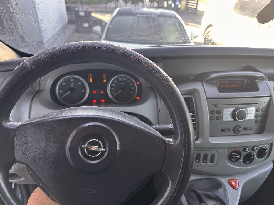 Opel vivaro 2007r 2.0dci 6os brygadowka