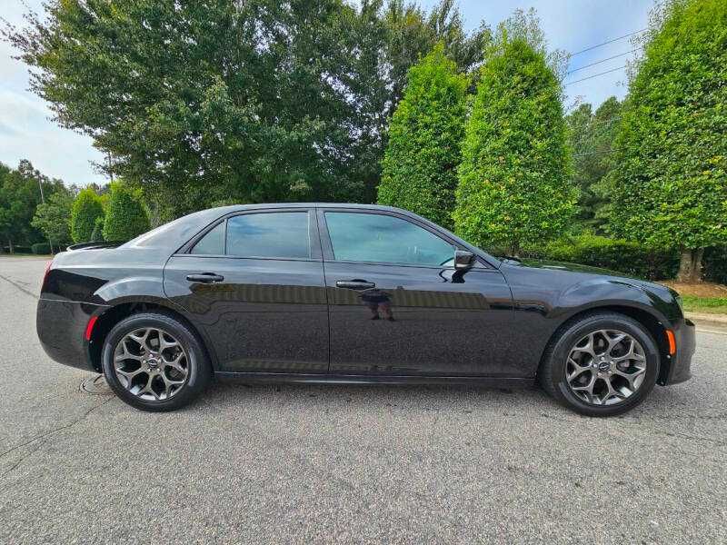 2017 Chrysler 300