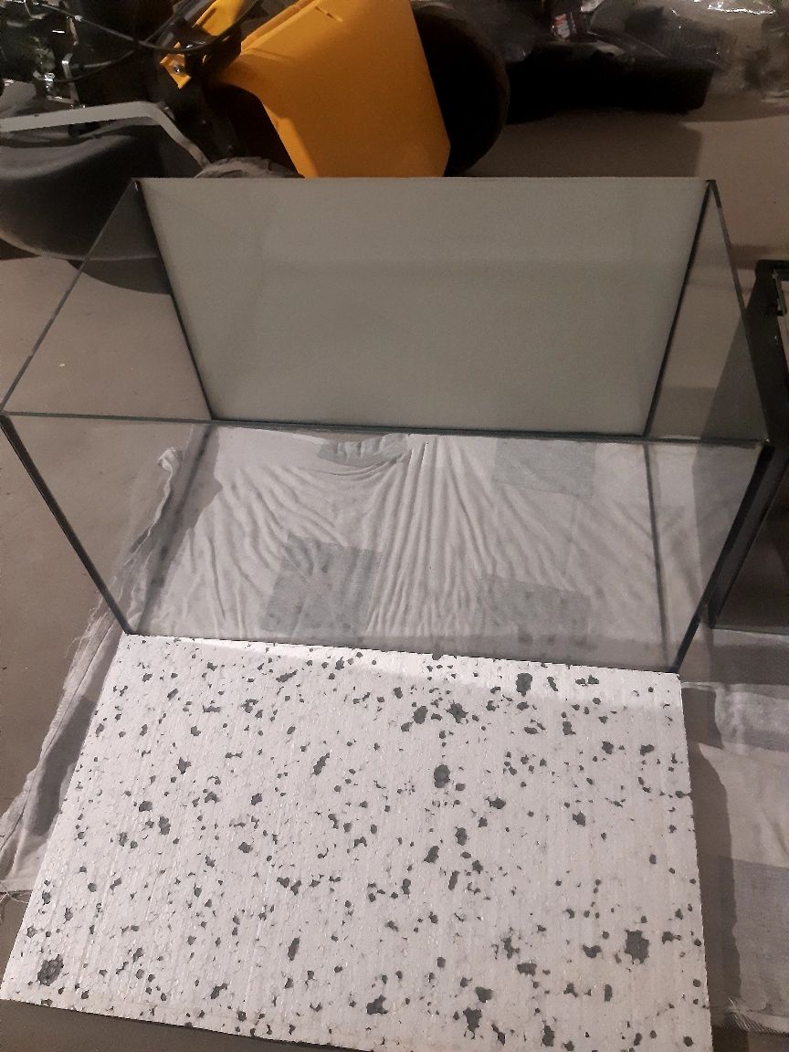 Sprzedam akwarium 45l