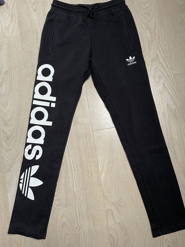 Spodnie dresowe adidas