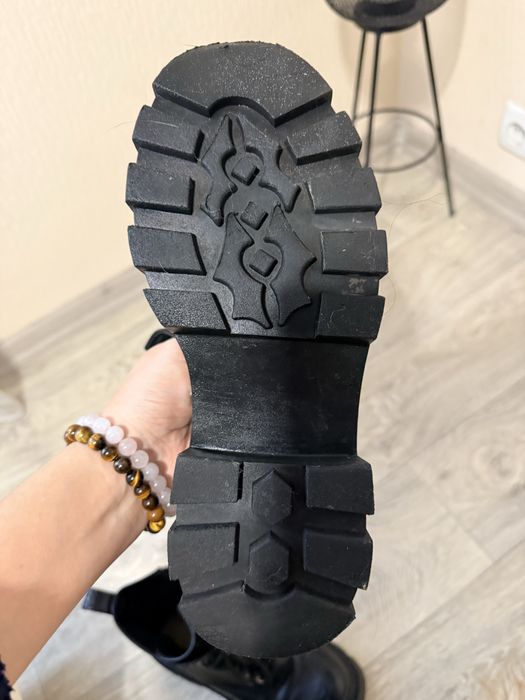 Ботинки женские LV, экокожа