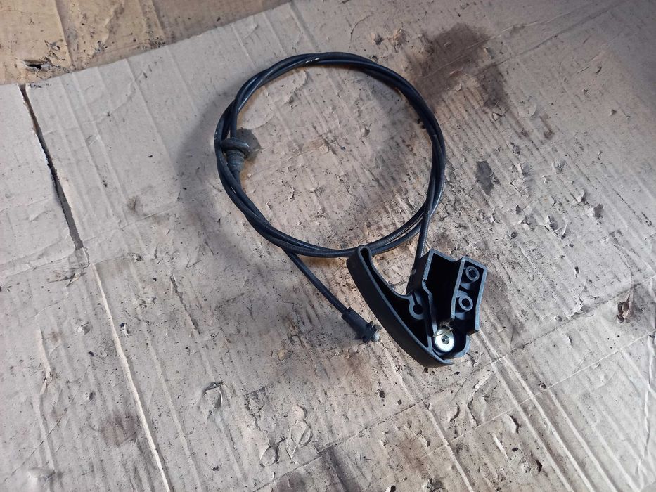 Uchwyt rączka otwierania maski + linka VW Golf III