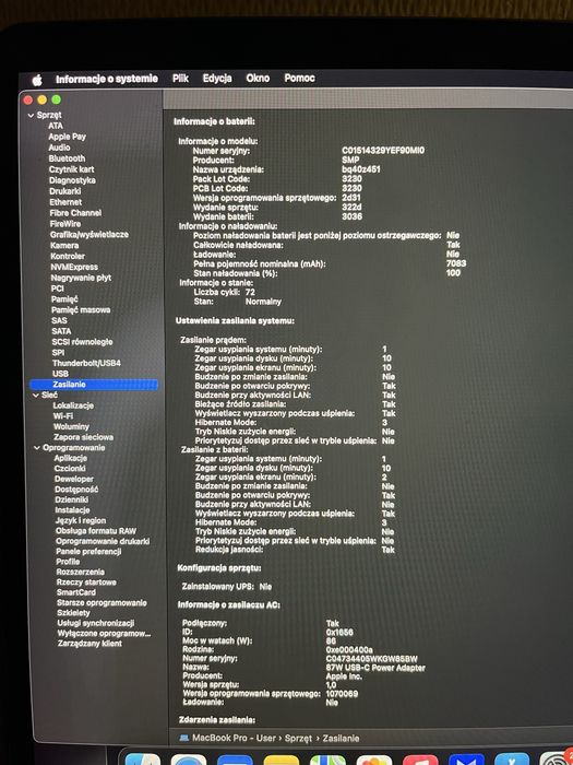 MacBook Pro 15” (2018) — i7 / 16GB RAM / SSD + ładowarka