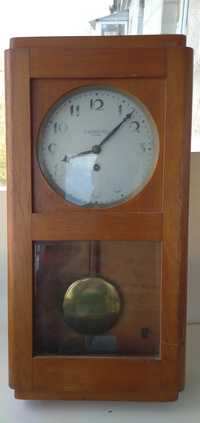 Годинник кабінетний настінний з маятником. Минуле століття.