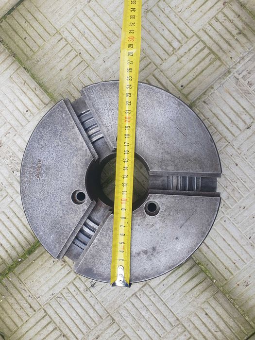 Патрон такарний 250мм з складу.