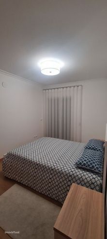 Quarto privado para arrendamento em Porto de Mós