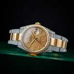 Diamentowy zegarek Rolex Datejust 36 ze złotą tarczą