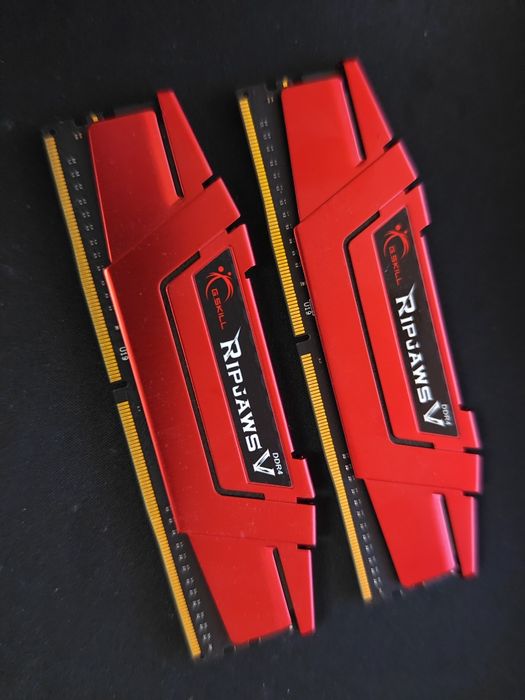 Gskill ripjaws V 2X8GB 16GB DDR4 3000MHZ CL15