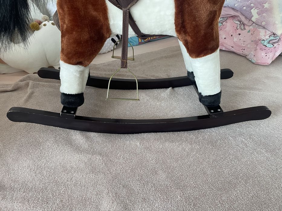 Kon na biegunach interaktywny bujak duzy kon