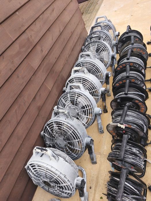 Ventiladores, desumidificador e compressor de pintura