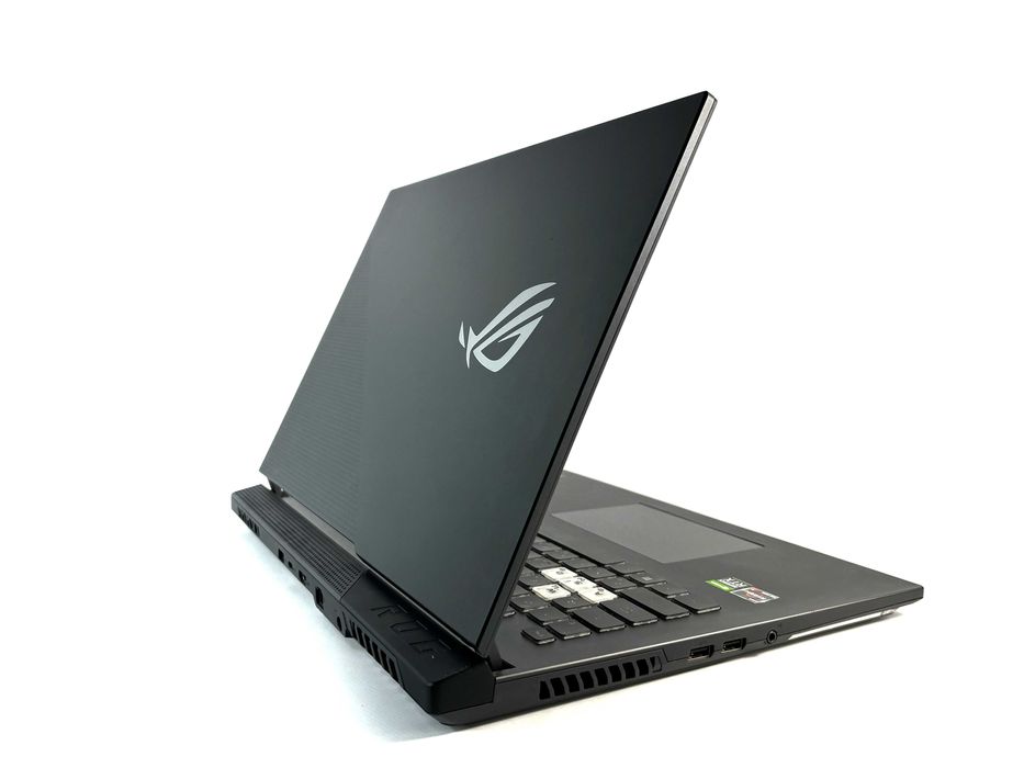 Asus ROG Strix G17 / Ryzen 7 4800H / RTX 3050 / 16GB / 1.5TB