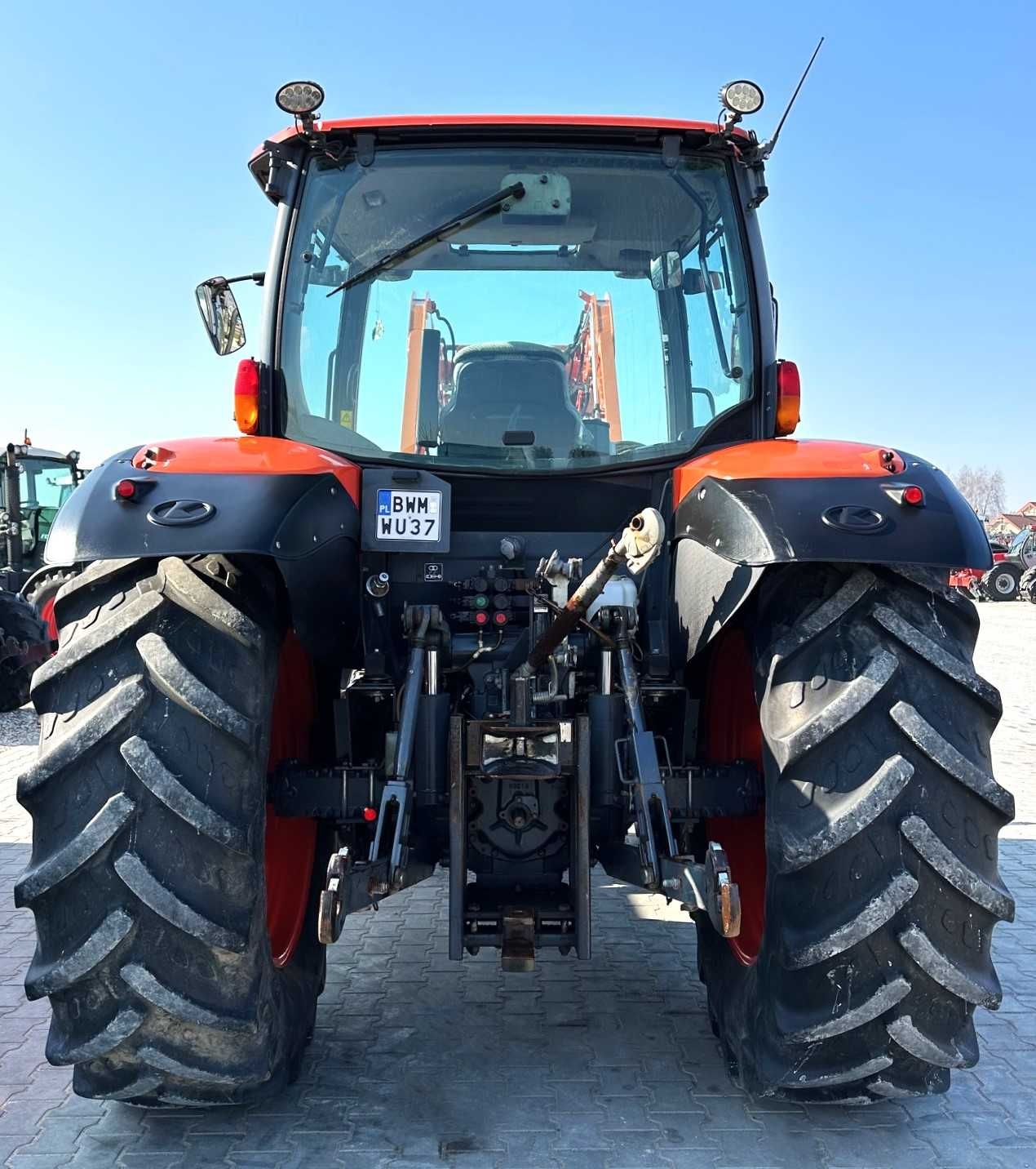 Kubota M 135 GX + ładowacz czołowy/M100GX, M110GX, M128GX/