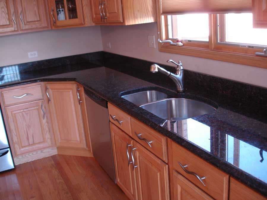 Стілниці з натурального камня Українських родовищ.