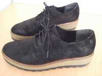 Sapatos Derbies de Camurça Tamaris - 41