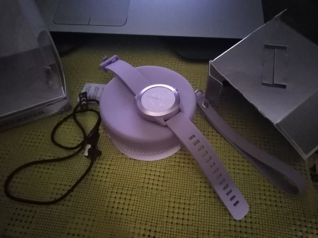 Smartwatch Forever Colorum CW-300Fioletowy