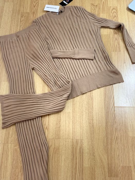 Жіночий трикотажний костюм розмір S