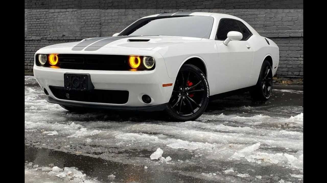 Продам Dodge Challenger 2016 3.6