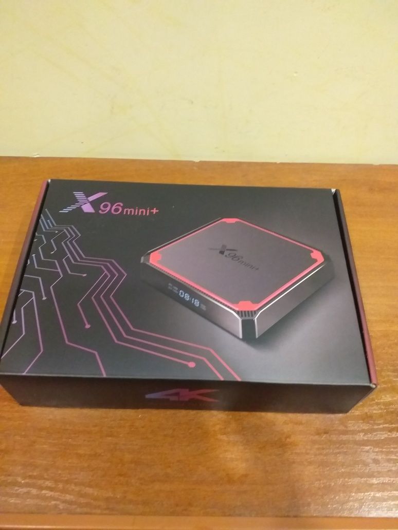 Андроїд приставка X96mini+