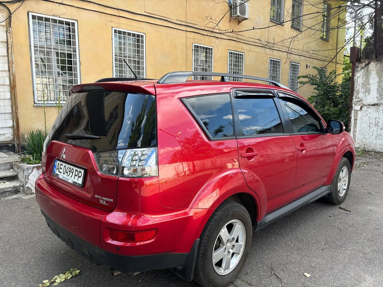 Продам автомобіль Mitsubishi 2011 року