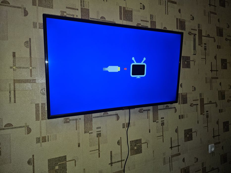 Elenberg телевизор