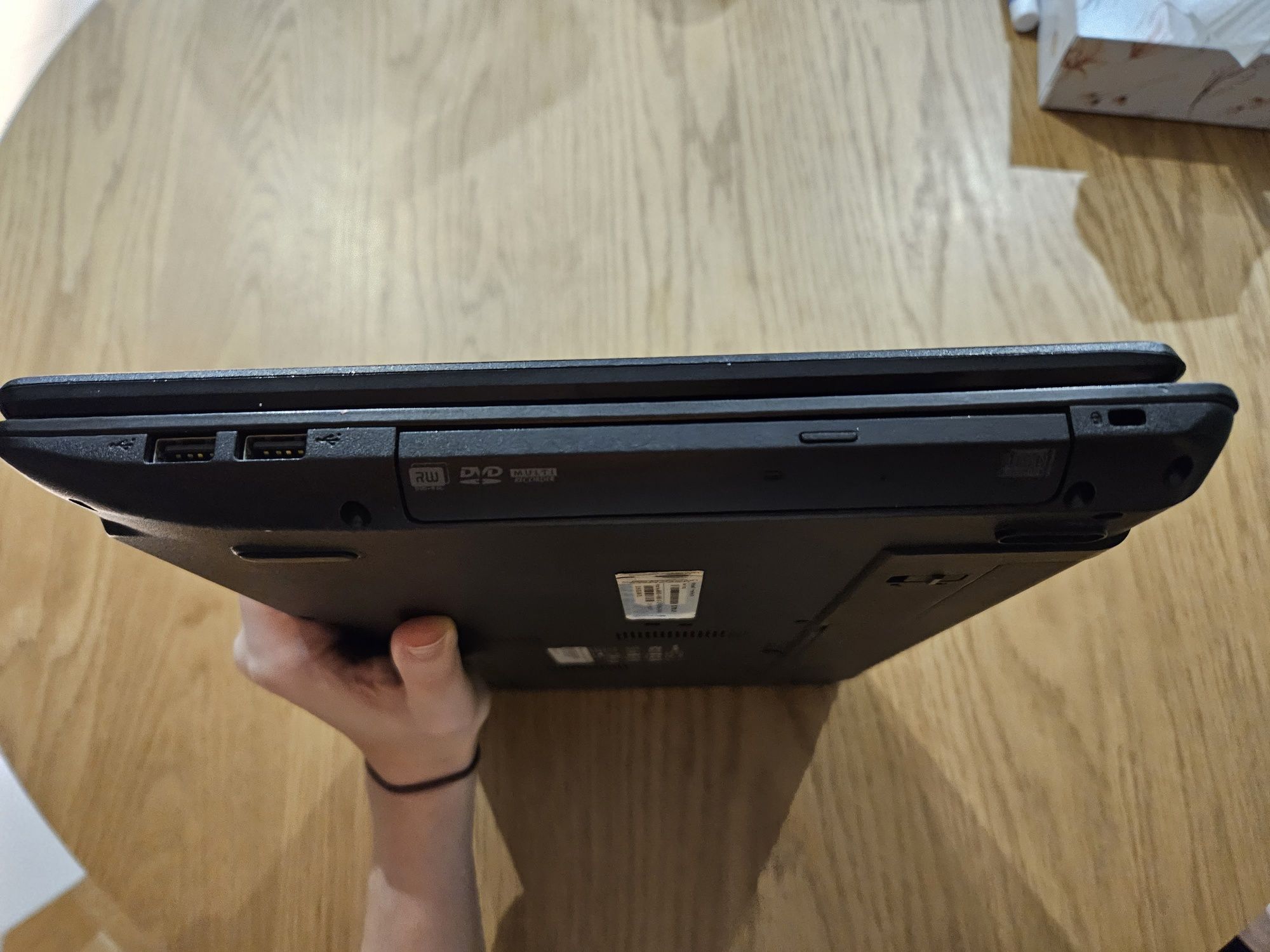 Laptop emachines, intel pentium, Windows 7