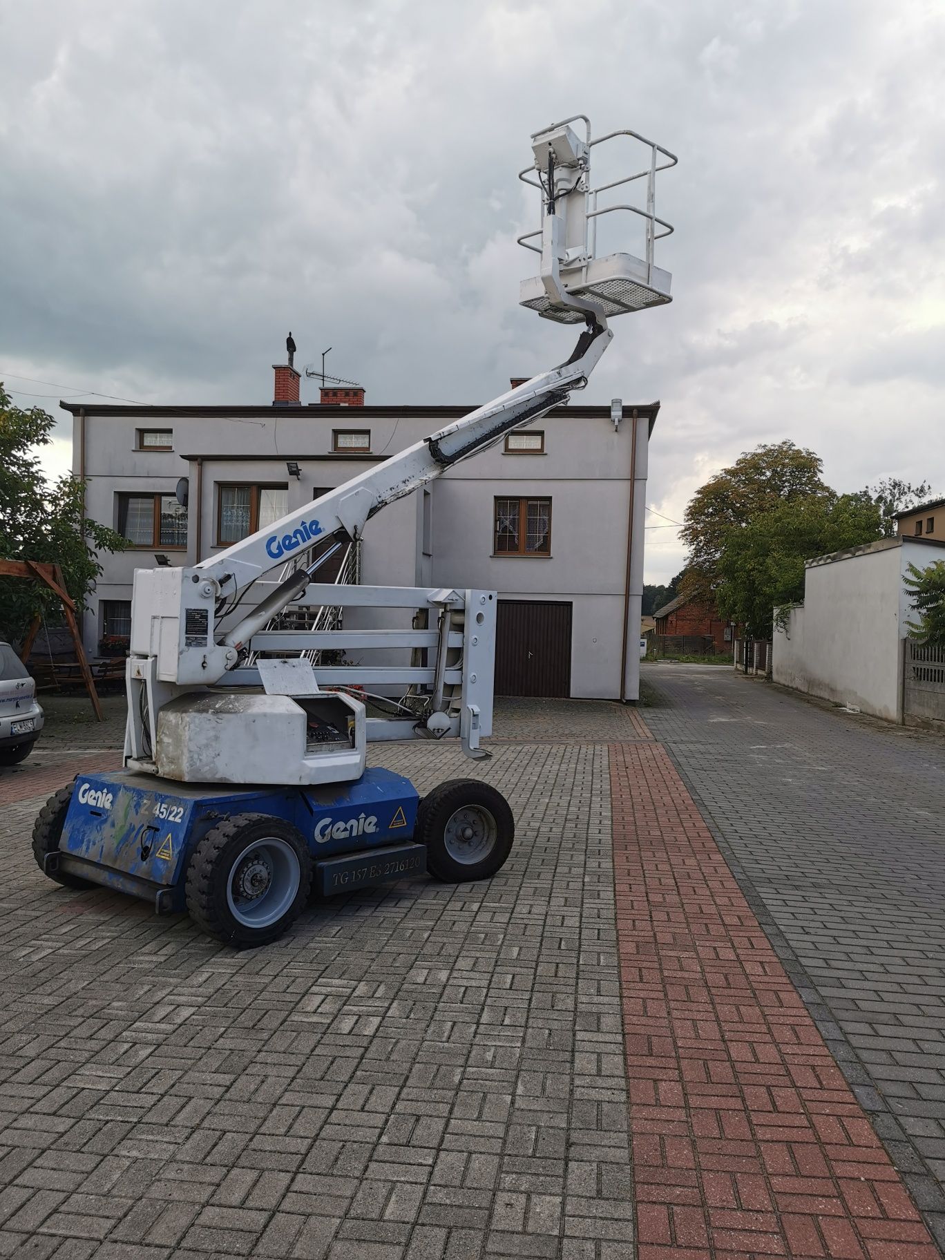 Podnośnik Koszowy/Genie Z45/22