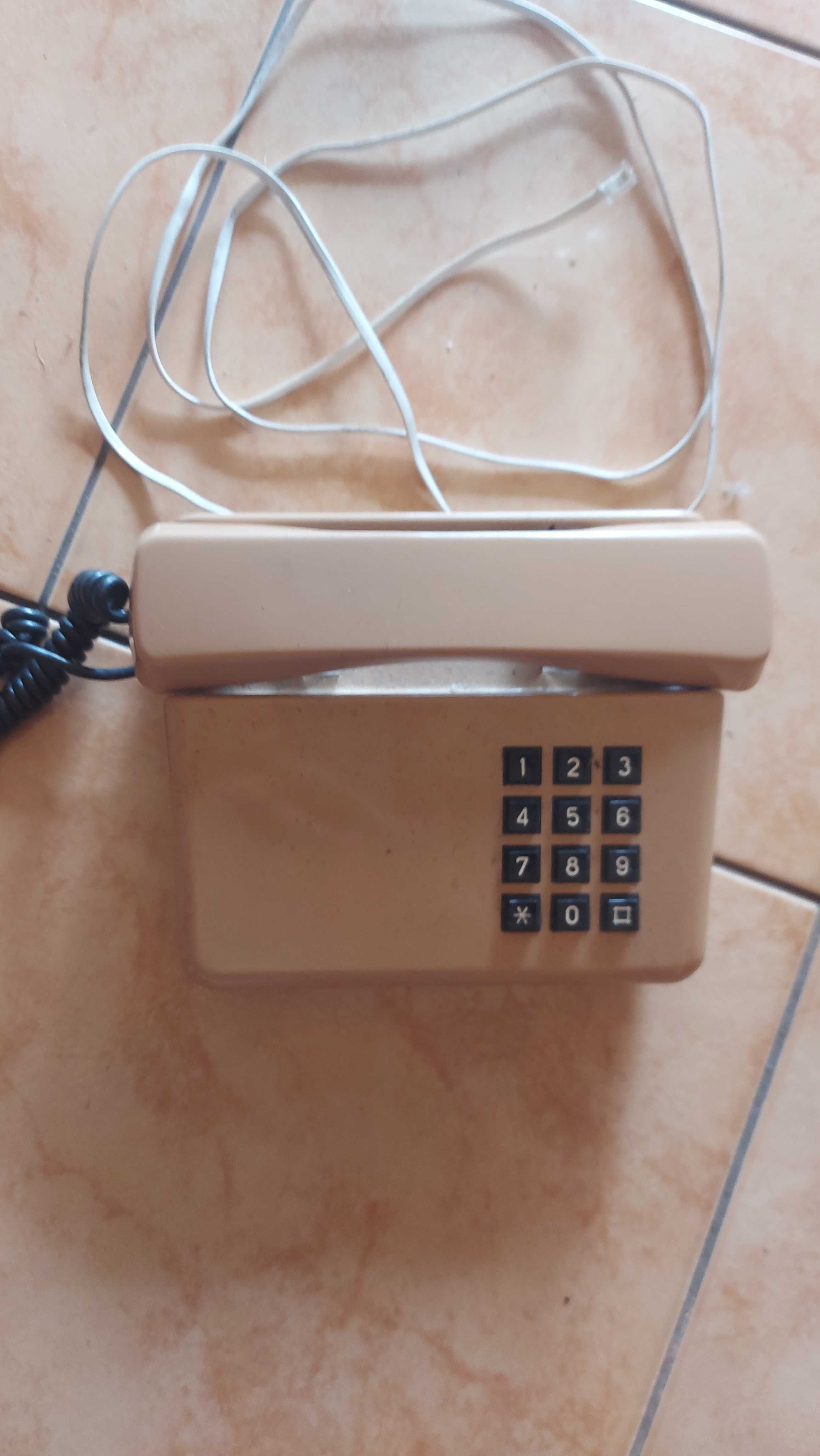 Telefon stacjonarny