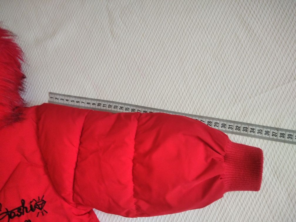 Куртка зимняя красная для девочки 4-5 лет