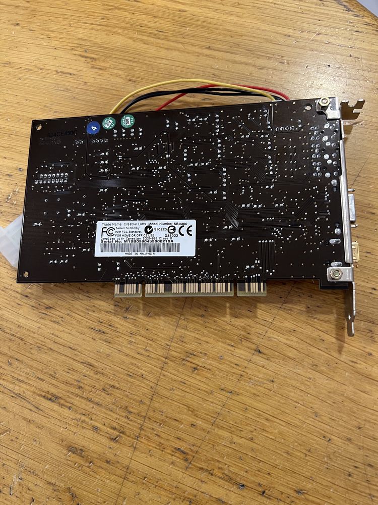 Placa som SoundBlaster Audigy 2 SB0360