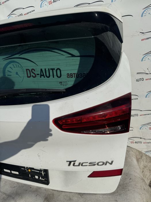 Hyundai tucson 3 lift Туксон TL Кришка Багажника оригинал