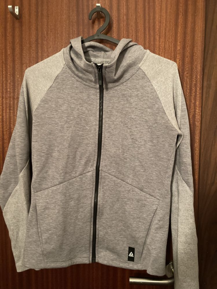 Casaco Treino Reebok cor cinzento