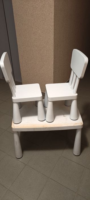 Stolik i dwa krzesła Mamut Ikea