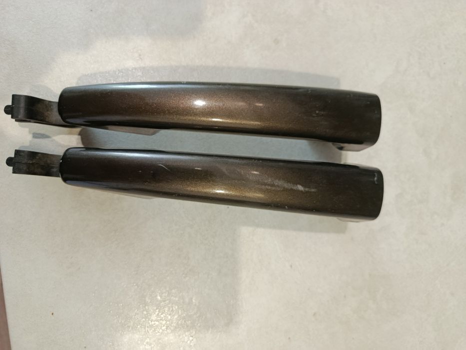 Продаю ручки дверей Пежо 3008