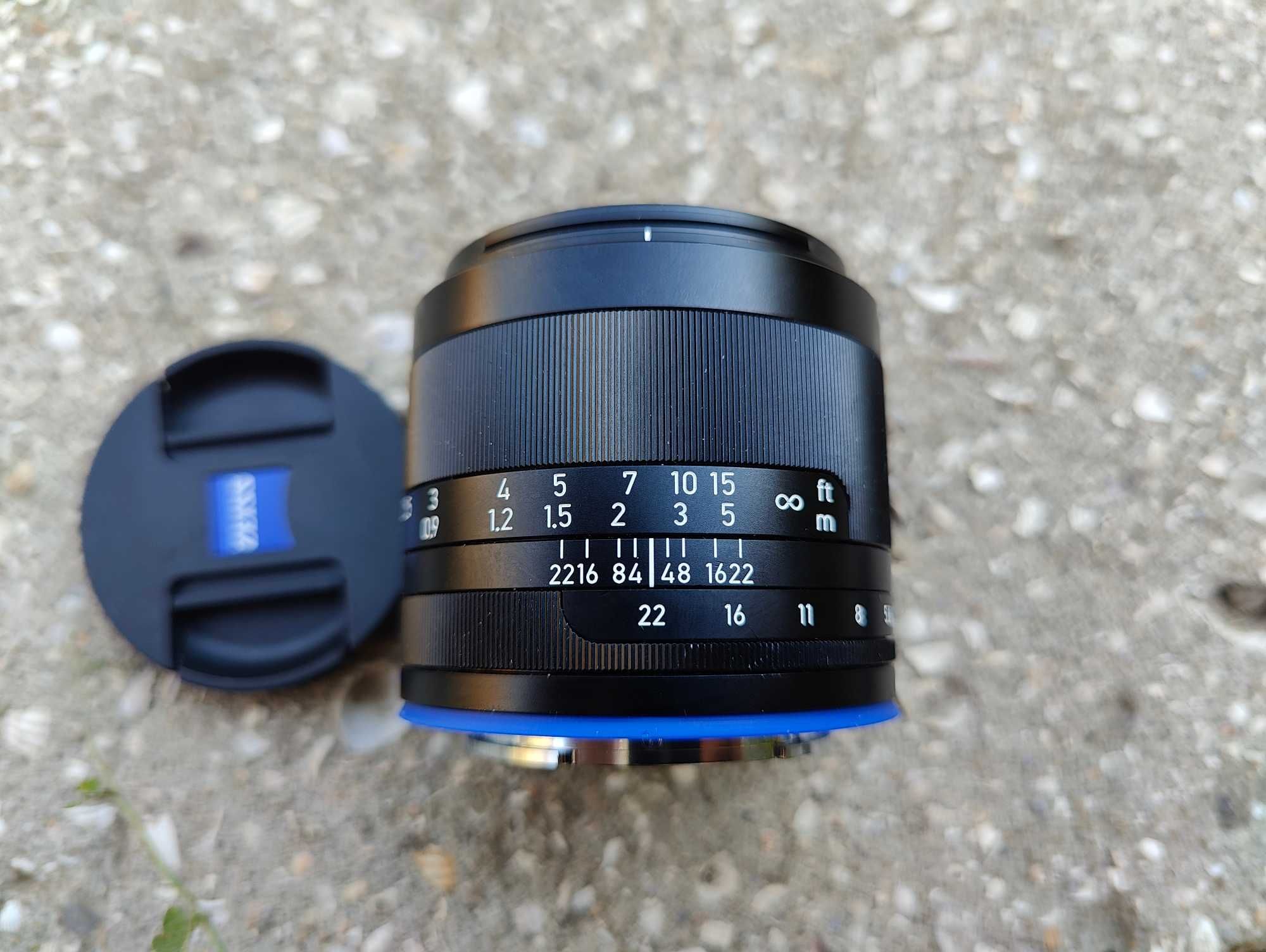 Carl ZEISS Loxia 2.0/50 Sony E