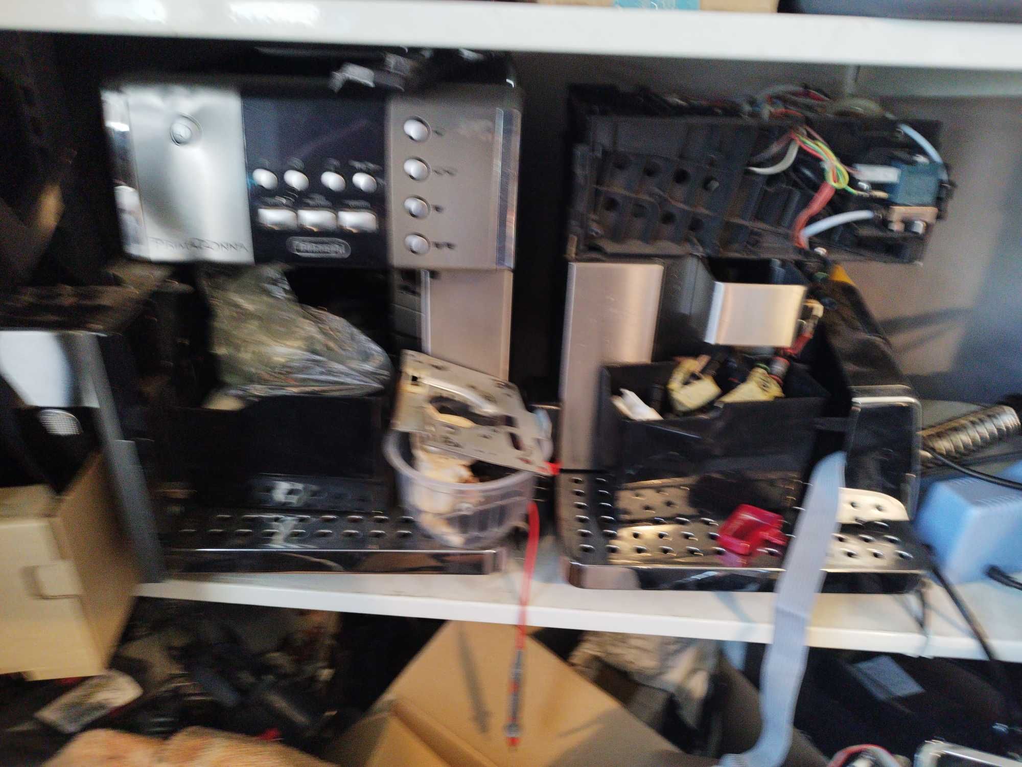 ekspresy delonghi jura i inne sprzedam hurtowo