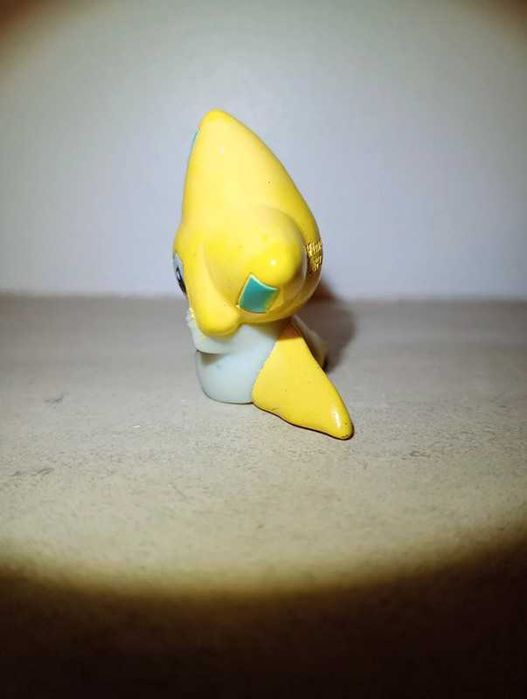 Figura Pokémon jirachi