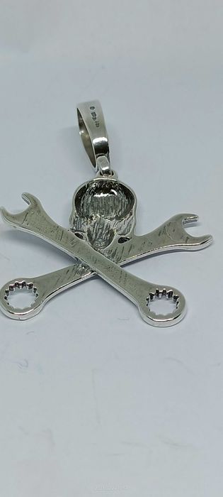 Srebrna zawieszka 14g. z czaszką HARLEV KLUCZE srebro próby 925