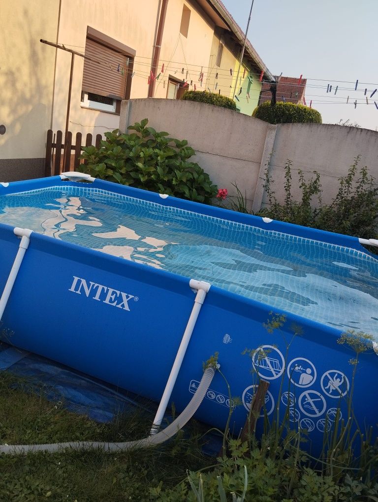 Basen stelażowy INTEX
