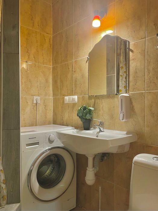 Дешево і комфортно! Хостел без залогу метро Дружби народів!