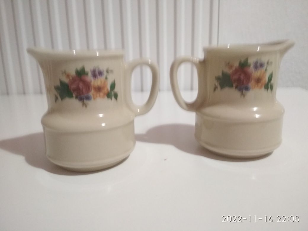 Porcelana Tułowice dwa małe dzbaneczki