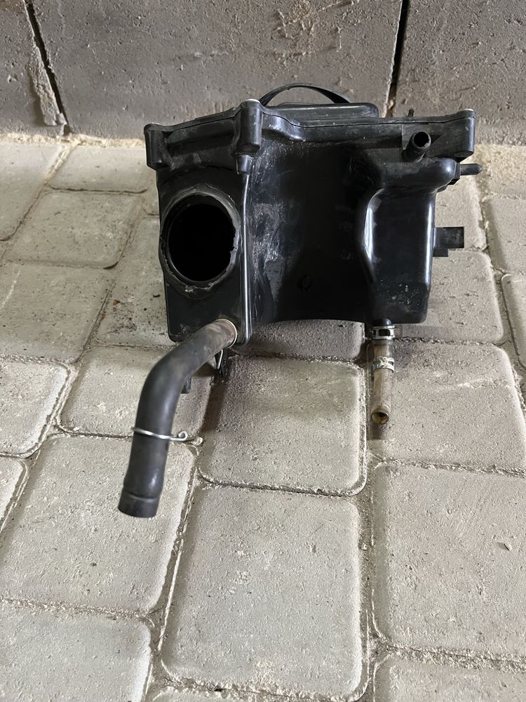 Корпус воздушного фільтра Loncin CR 4 в хорошому стані