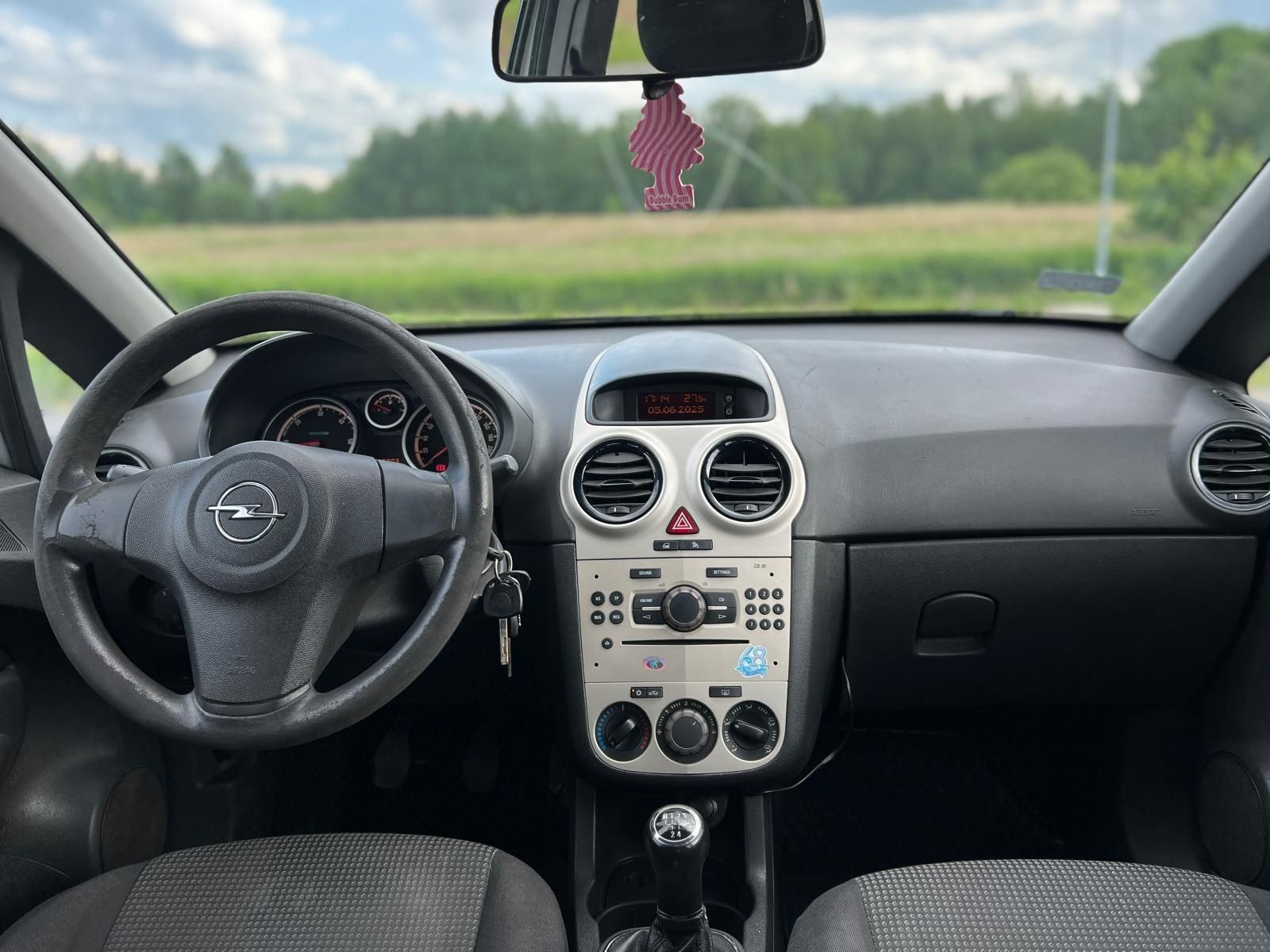 Opel Corsa D 1,3 Diesel, Sprawna Klimatyzacja