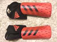 Ochraniacze piłkarskie Adidas Predator SG match J